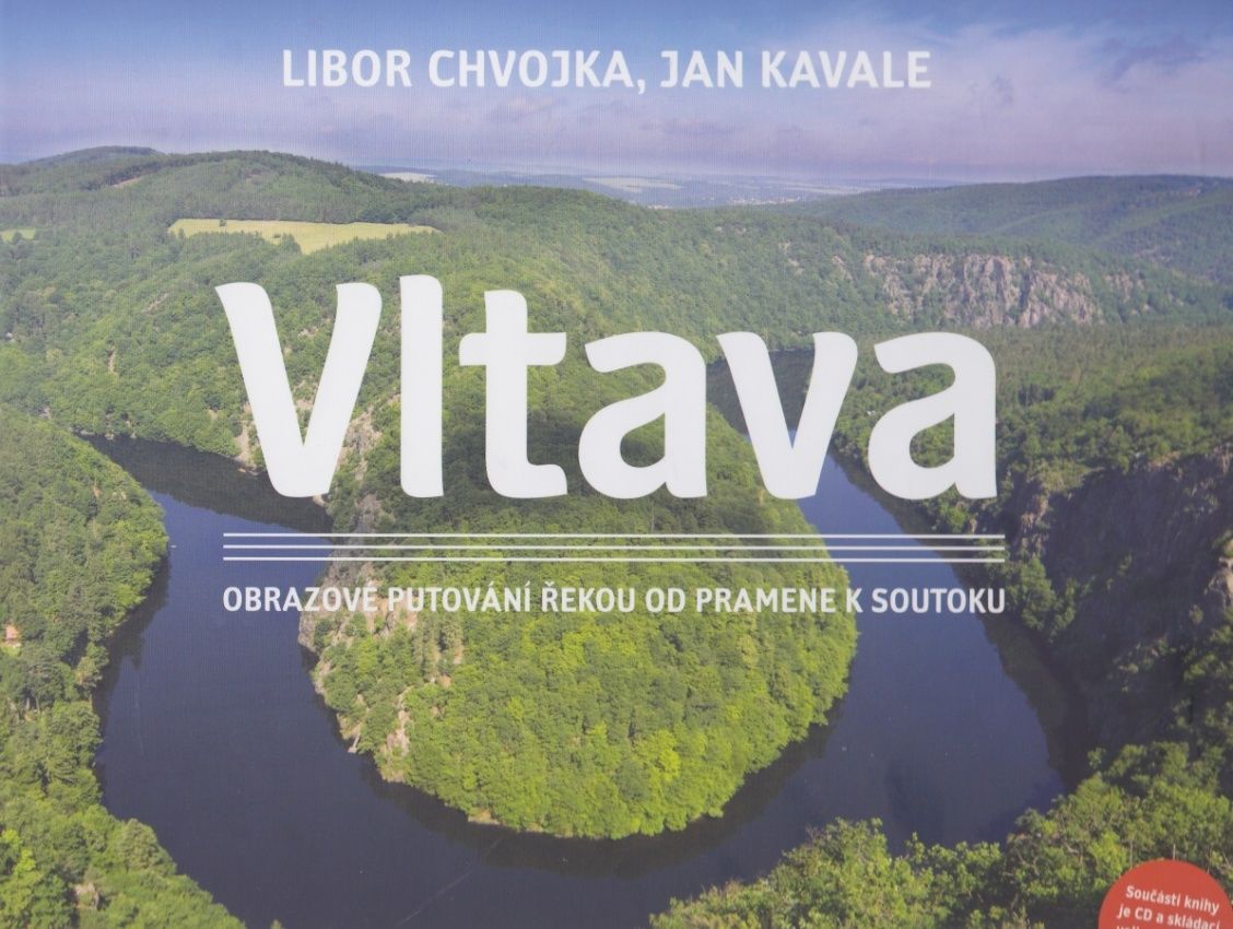 Vltava - obrazové putování řekou od pramene k soutoku + CD (Libor Chvojka, Jan Kavale)