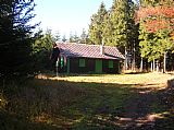 Lesnická chata na jižním úbočí Lysého vrchu.