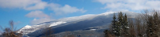 Pohled na Obří skály a Šerák z Ramzové.