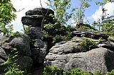 Věžní skály (též Jelení stráň) - vrcholová skála cestou z Bukovce na Pytlácké kameny.