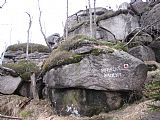 Pytlácké kameny (netisícimetrový vrchol poblíž Věžních skal).