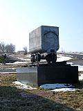 Důlní vozík u železniční zastávky Měděnec poblíž Mědníku.