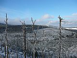 Výhled z vrcholu Meluzíny na Macechu a Fichtelberg.