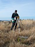 Michal Holub během podrobného geodetického měření Smrčiny.