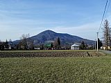 Kouzelný hřebínek Ondřejníku (kolem 960 m.n.m) čnící nad Kunčicemi.