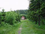 V lesích ztracená kaplička pod Muřinkových vrchem poblíž Velkého Polomu.