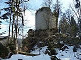 Zřícenina hradu na stejnojmenné tisícovce Kunžvart.
