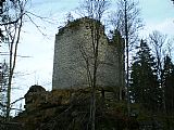 Zřícenina hradu na stejnojmenné tisícovce Kunžvart.