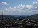 Výhled z tisícovky Polom - JV vrchol na (zleva) Ždánidla, Poledník a Debrník.