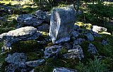 Kamenný patník na vrcholu Solovce.